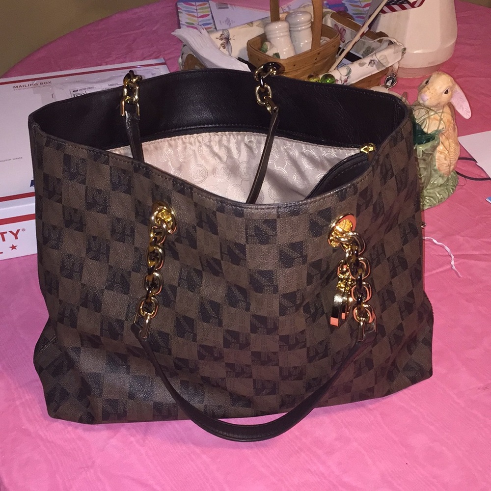 MK checkered tote *used once*